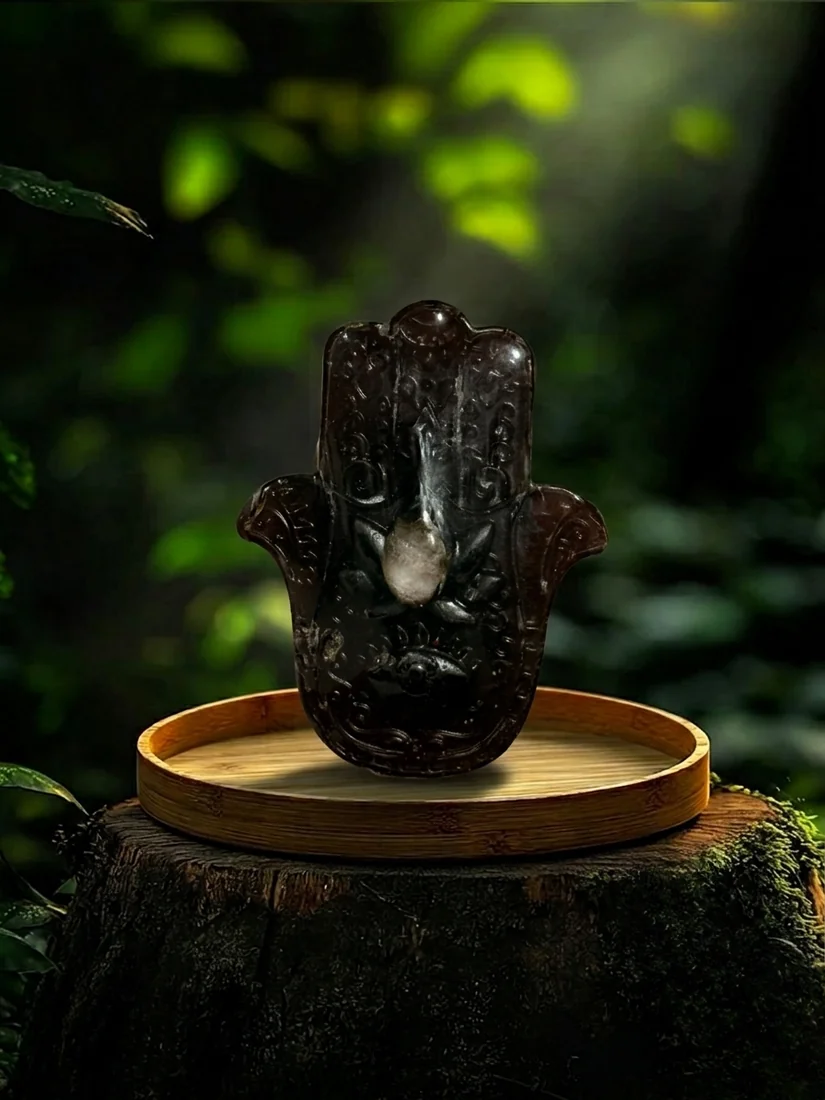 Jabón esotérico en forma de mano de Fátima, tono oscuro